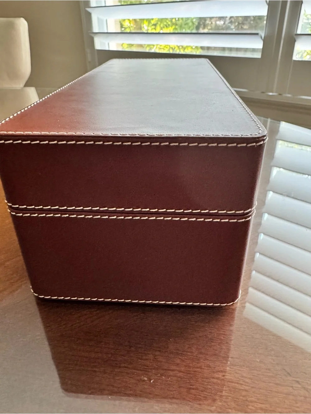Mark and Graham CLASSIC LEATHER TOP STITCH WATCH BOX